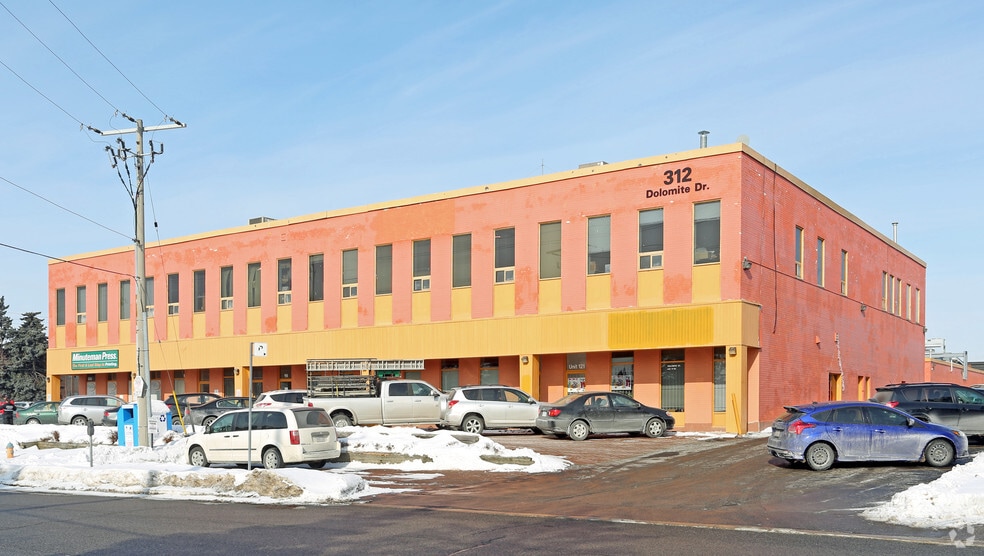 907 Alness St, Toronto, ON for sale - Primary Photo - Image 1 of 1