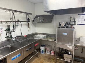 4901 Washington Ave, Houston, TX for lease Interior Photo- Image 1 of 6