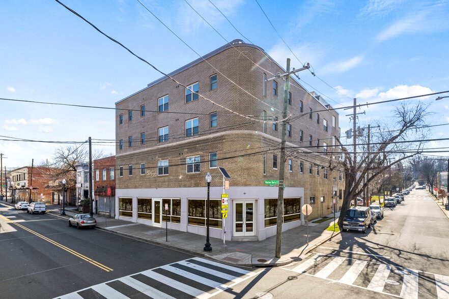 1916 15th St SE, Washington, DC for sale - Building Photo - Image 2 of 50