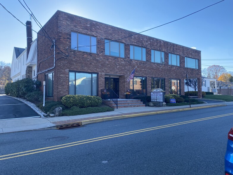 60 Roseland Ave, Caldwell, NJ for lease - Building Photo - Image 3 of 8