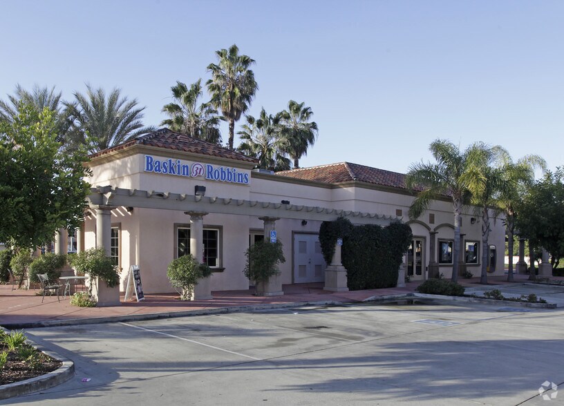 535 E Main St, Tustin, CA for lease - Building Photo - Image 2 of 4