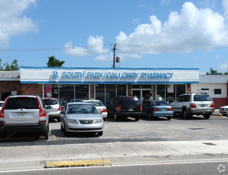 7035 SW 87th Ave, Miami, FL for lease - Primary Photo - Image 1 of 3