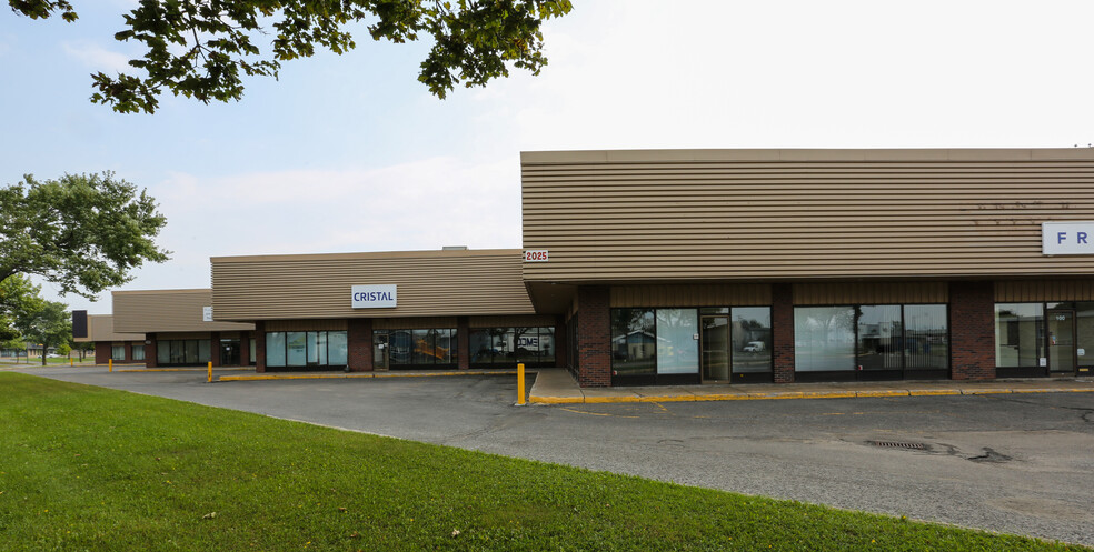 2025 Rue Lavoisier, Québec, QC for lease - Building Photo - Image 1 of 7