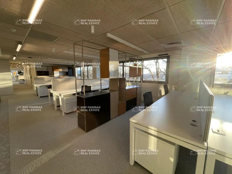 Office in Saint-Herblain for lease - Building Photo - Image 3 of 22