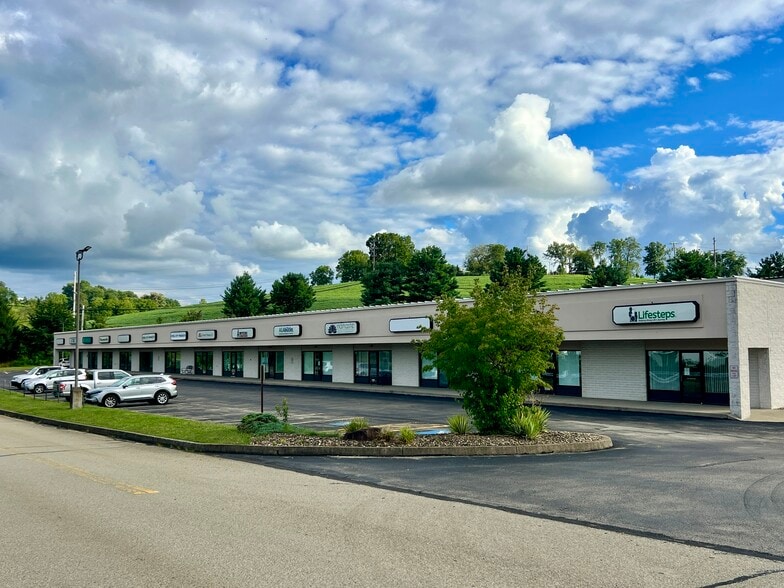 1036-1062 Corporate Ln, Export, PA for lease - Building Photo - Image 2 of 9