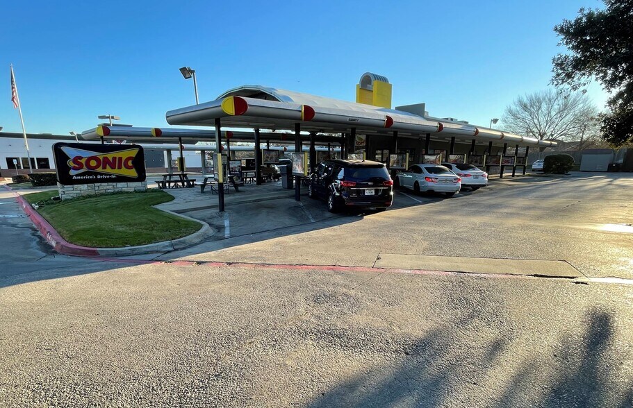 4719 Little Rd, Arlington, TX for sale - Building Photo - Image 1 of 1