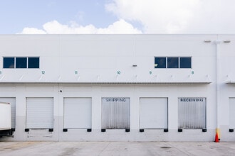 2751 Commerce Center Way, Pembroke Park, FL for lease Building Photo- Image 2 of 6