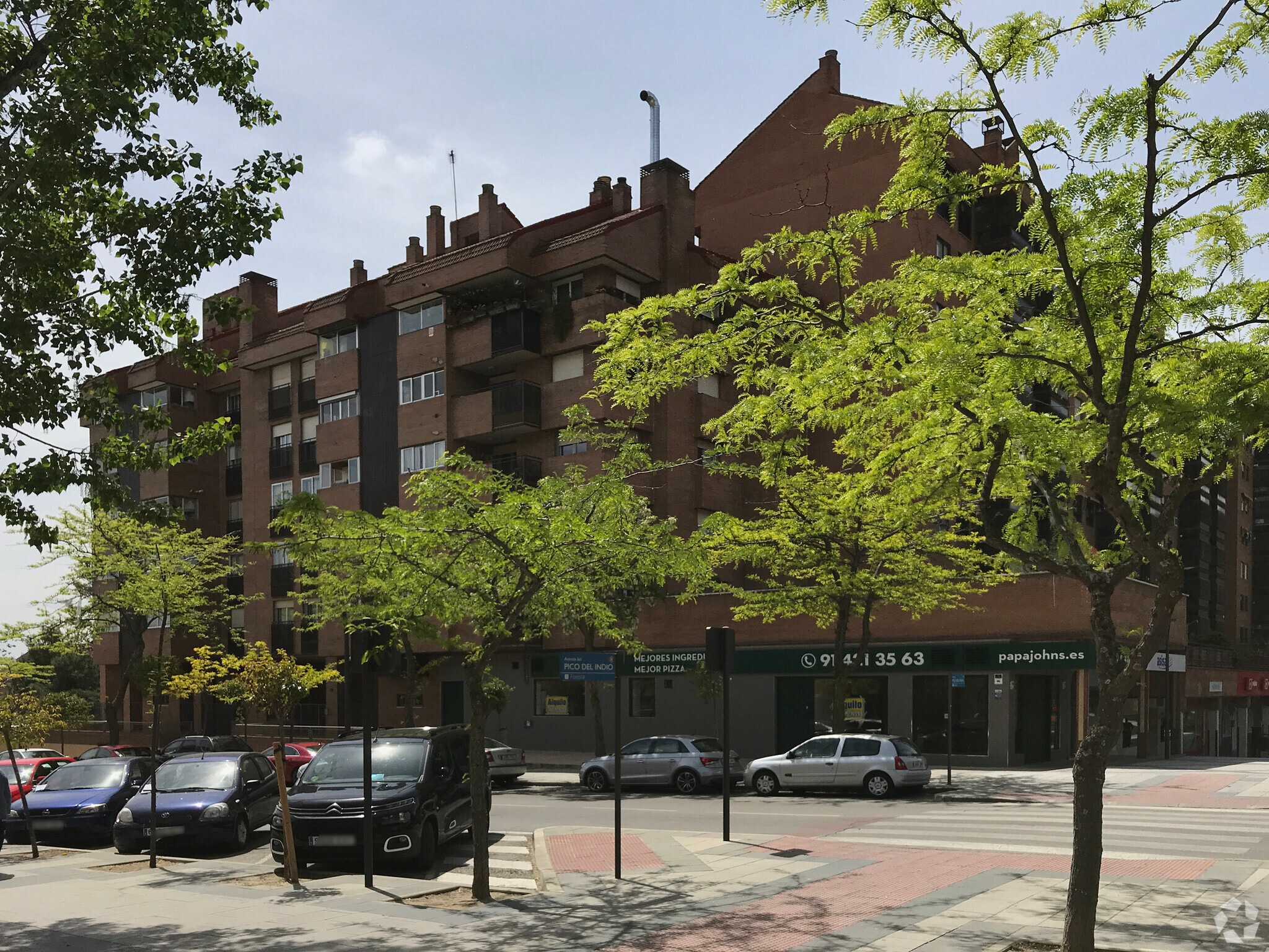 Jardines Sector Pintores, 1, Tres Cantos, Madrid for lease Primary Photo- Image 1 of 3