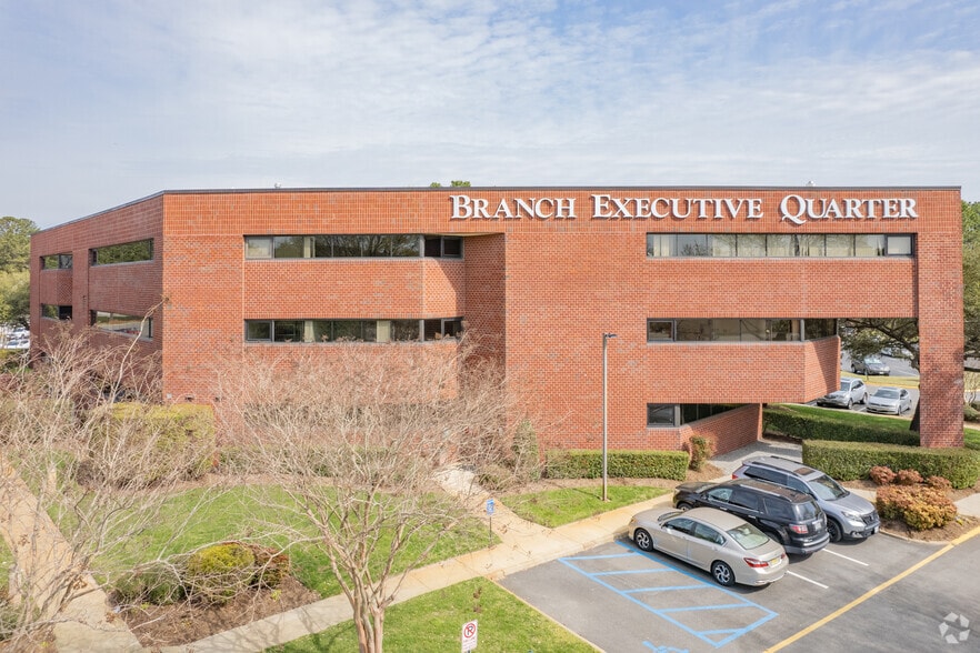 4016 Raintree Rd, Chesapeake, VA for lease - Primary Photo - Image 1 of 5