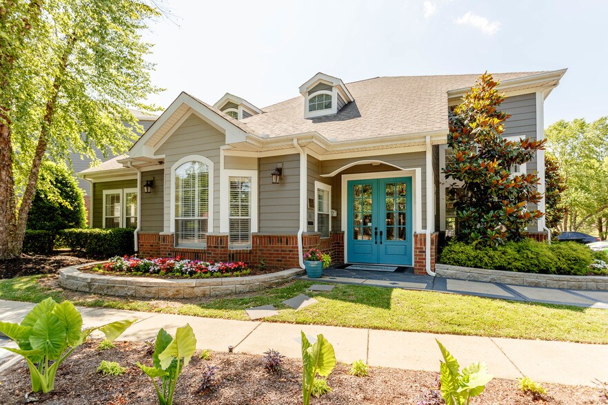 230 S Bemiston Ave, Clayton, MO 63105 The Two Thirty Building