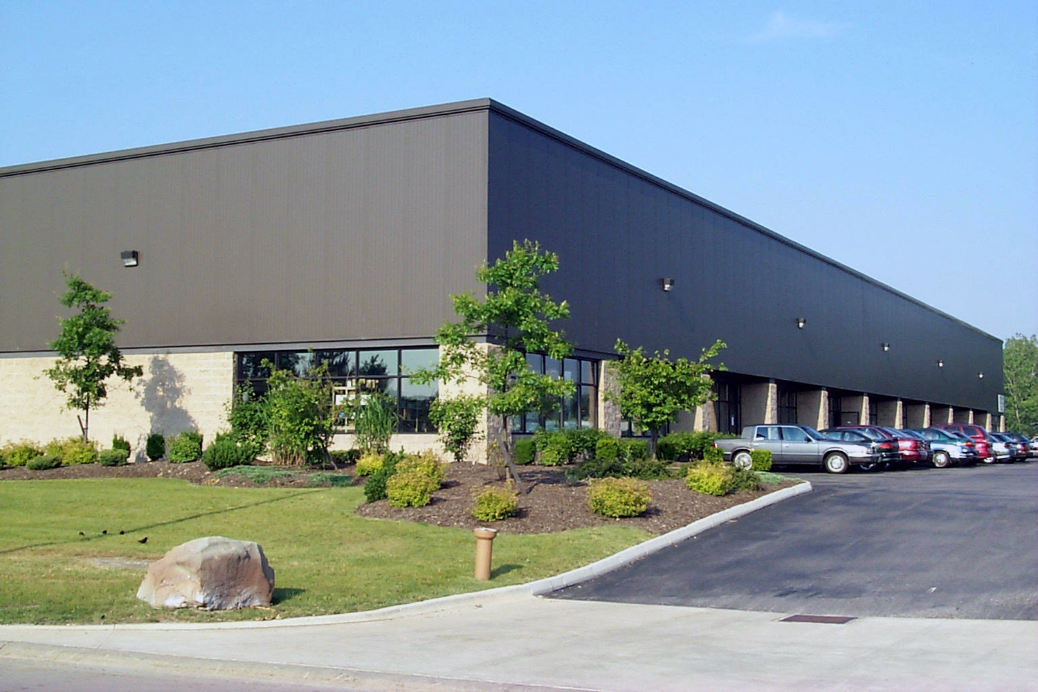 4550 Hinckley Ind Pky, Cleveland, OH for lease Building Photo- Image 1 of 1