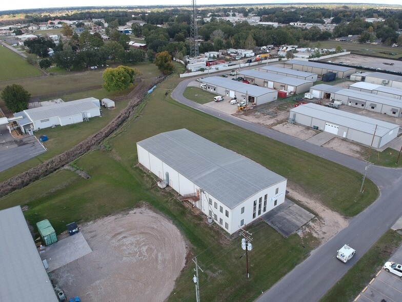 402 Machine Loop, Scott, LA for sale - Primary Photo - Image 1 of 1