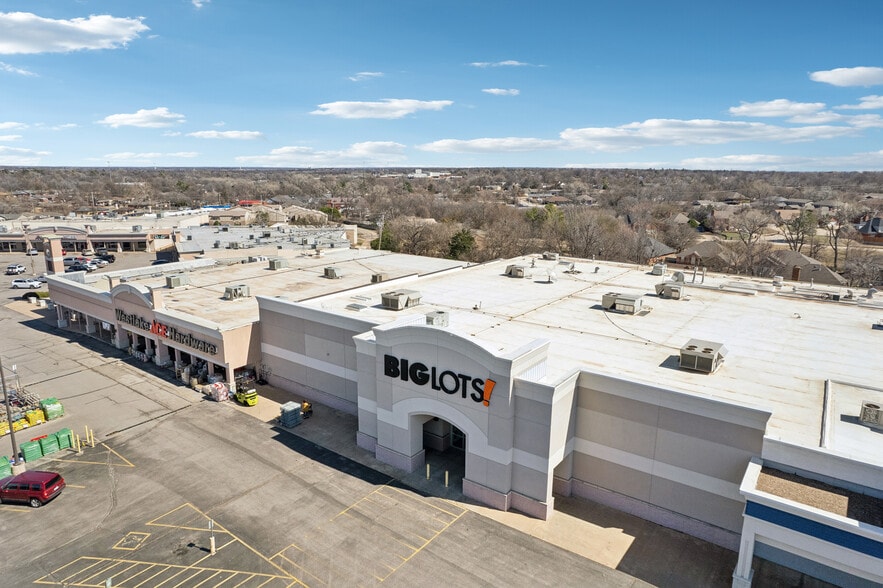 1600-1724 S Broadway Ave, Edmond, OK for lease - Aerial - Image 2 of 3