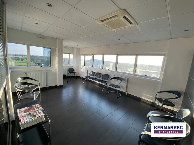 Office in Rennes for sale - Building Photo - Image 2 of 6