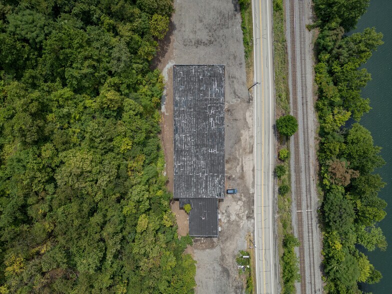 2586 Lincoln Blvd, Elizabeth, PA 15037 Industrial for Lease