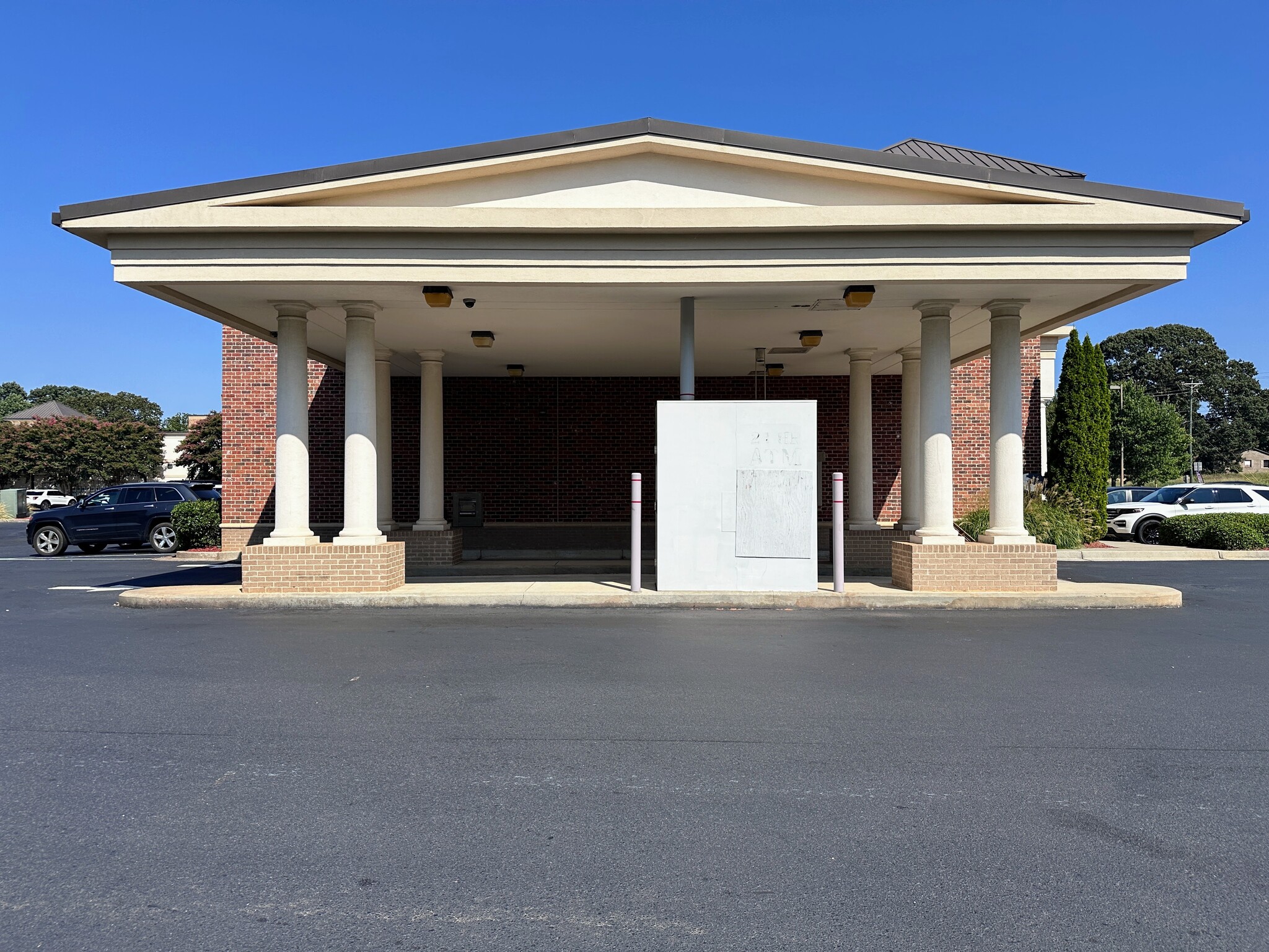 55 Freedom Pky, Hoschton, GA for lease Building Photo- Image 1 of 3