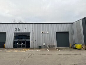 Gateway, Crewe for lease Building Photo- Image 1 of 4