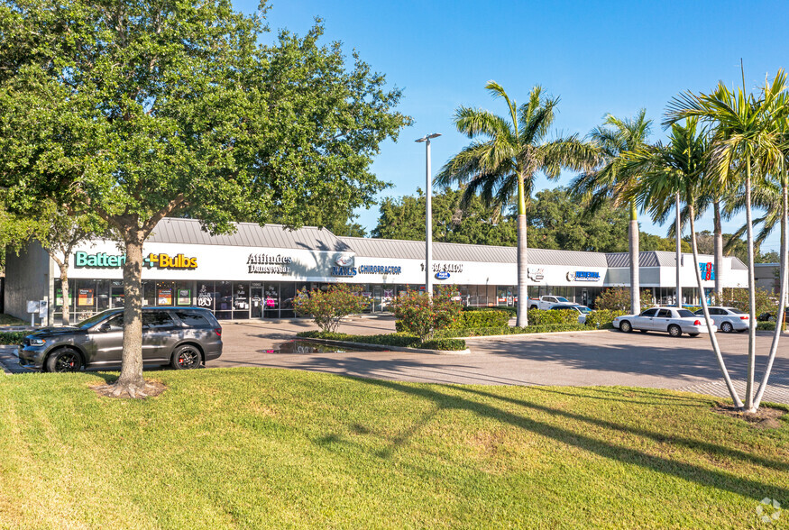 13002 Seminole Blvd, Largo, FL for lease - Primary Photo - Image 1 of 5