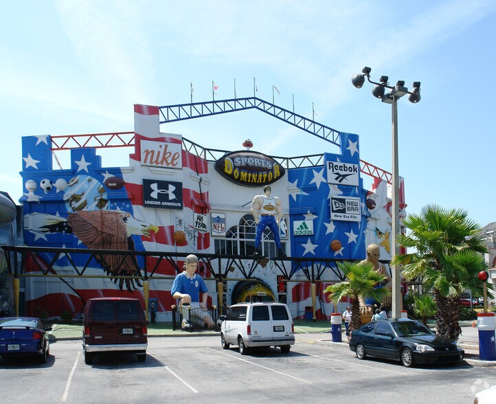 6464 International Dr, Orlando, FL, 32819 Freestanding Property For Sale