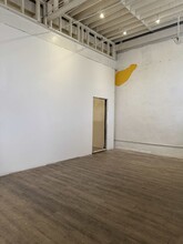 818 N Spring St, Los Angeles, CA for lease Interior Photo- Image 1 of 7