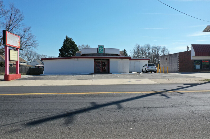 316 E Evesham Rd, Glendora, NJ for sale - Building Photo - Image 1 of 1