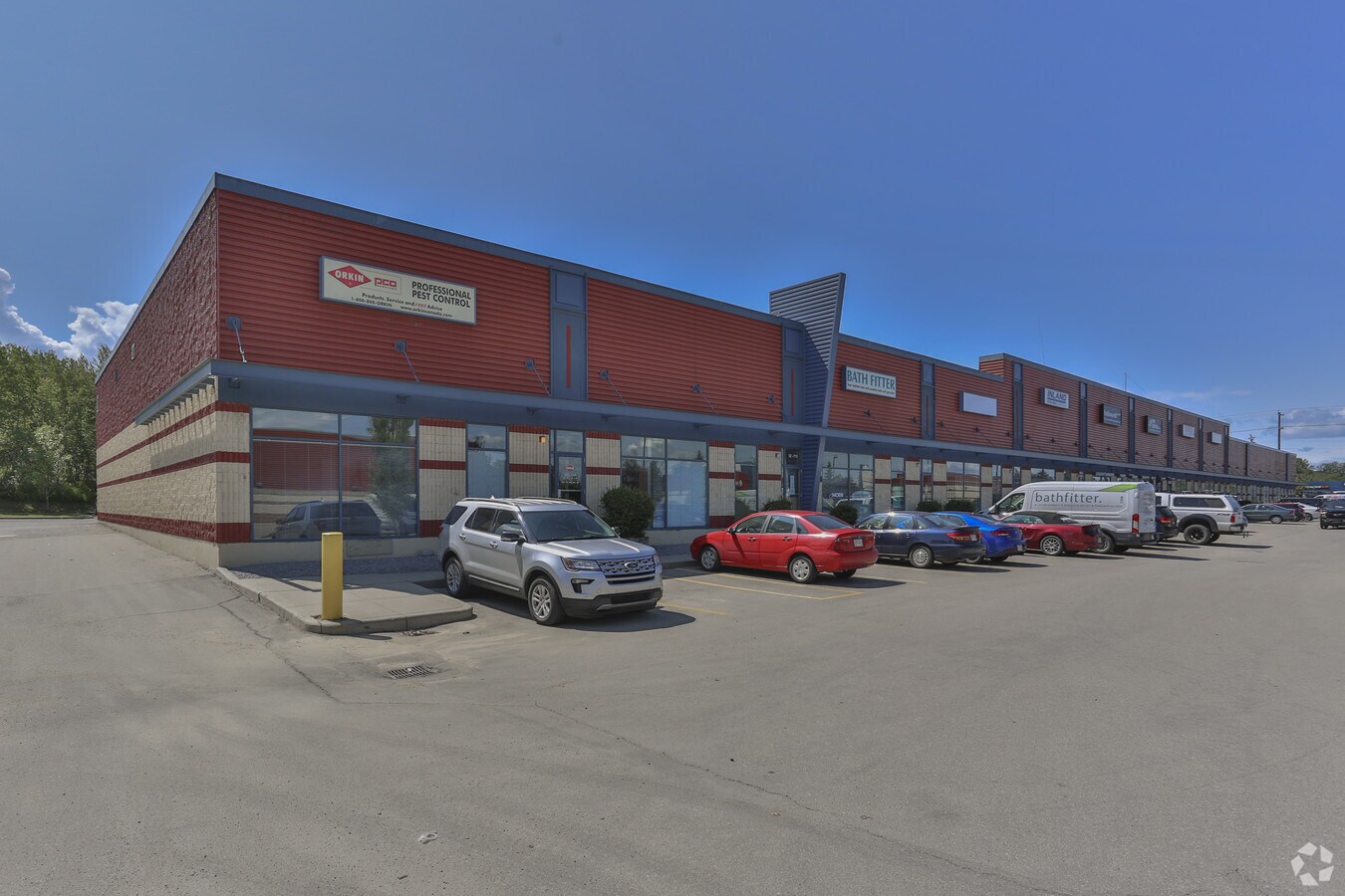 711 48th Ave SE, Calgary, AB T2G 2A4 Industrial Space for Lease