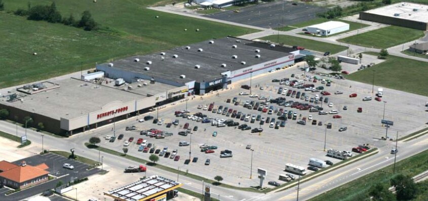 1152-1200 E Walnut St, Watseka, IL for lease Primary Photo- Image 1 of 9