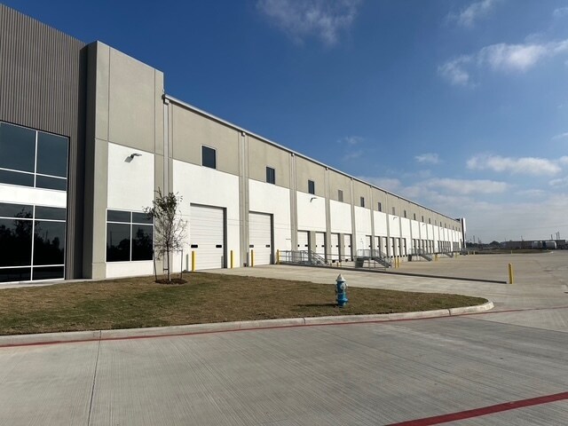 1823 Haden Rd, Houston, TX for lease - Building Photo - Image 2 of 7