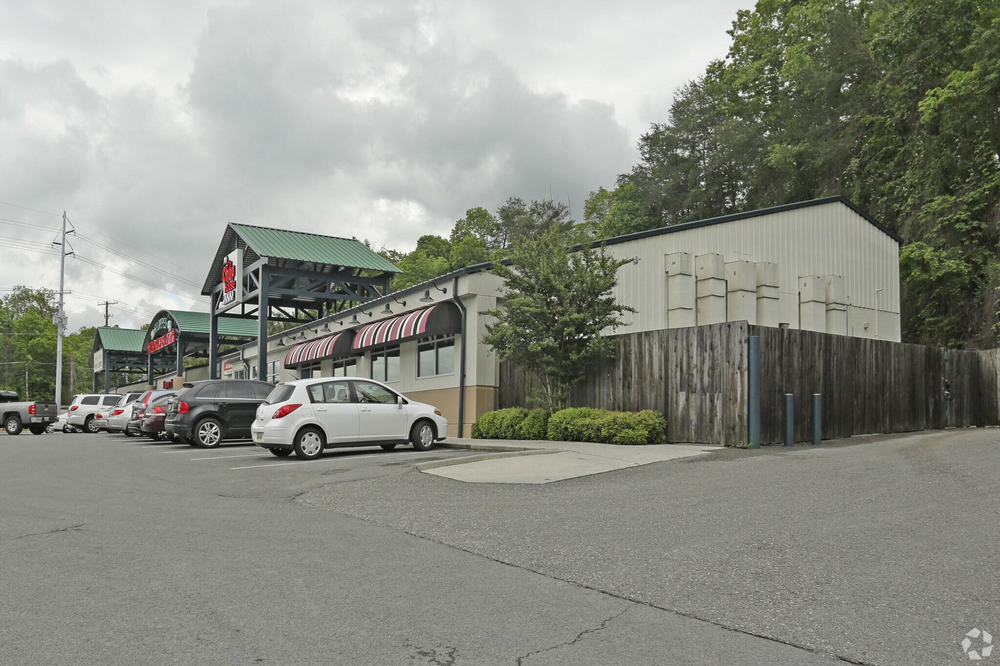 74177433 Chapman Hwy, Knoxville, TN 37920 South Traders Landing