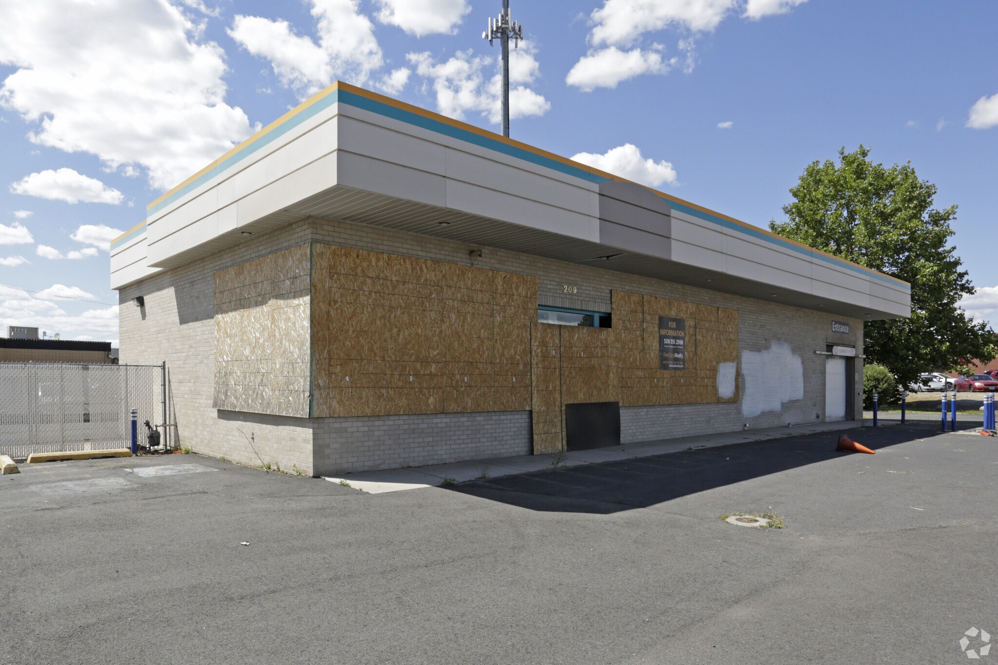 209 N Sullivan Rd, Veradale, WA for sale Primary Photo- Image 1 of 1