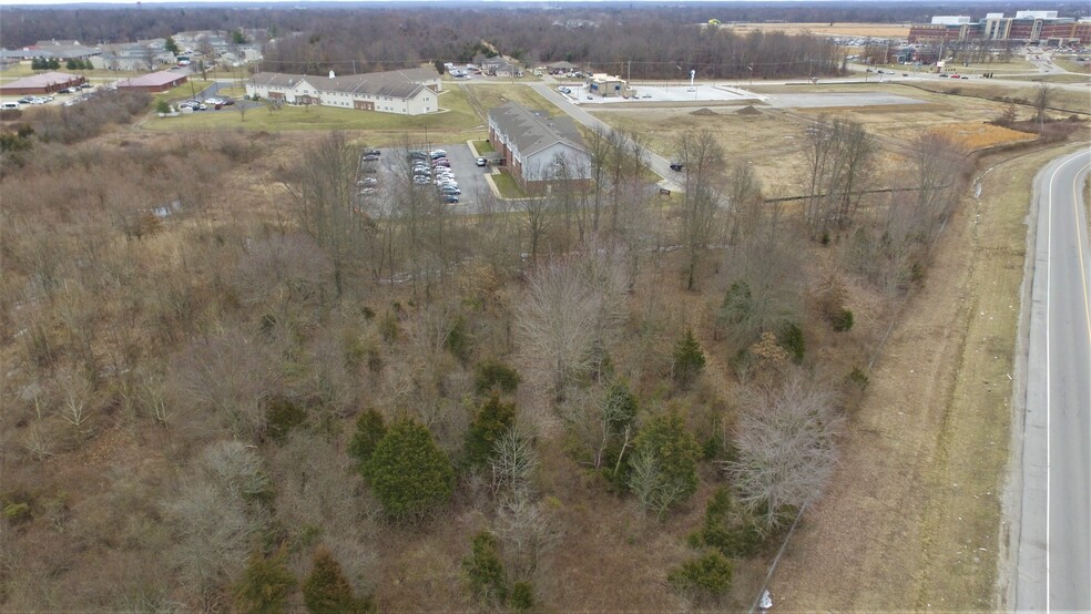 Heritage, Mount Vernon, IL for sale - Aerial - Image 3 of 5