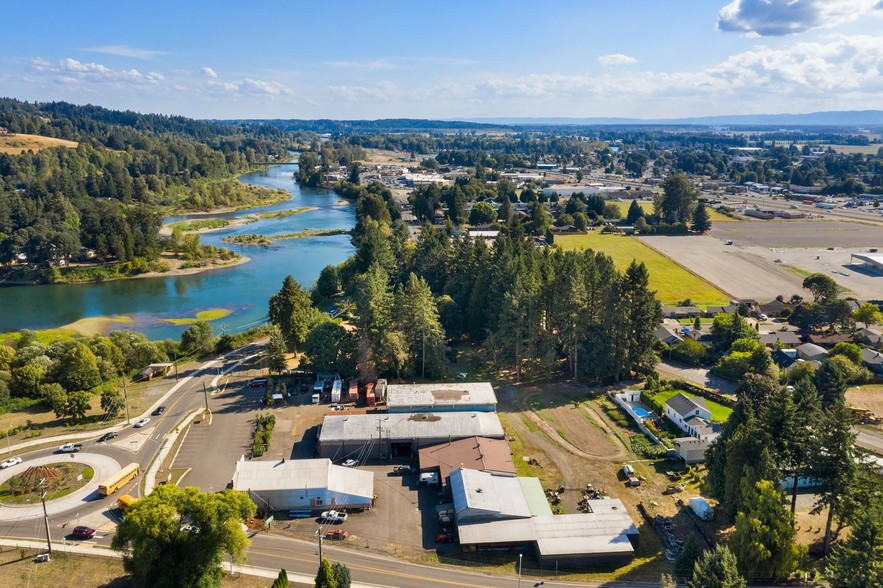 1695 Lewis River Rd, Woodland, WA for sale - Aerial - Image 1 of 1