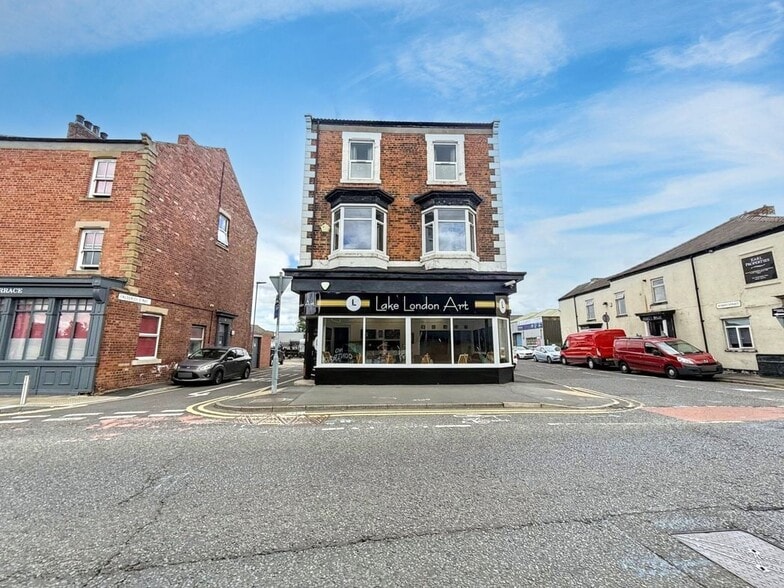 11 Mandale Rd, Thornaby for sale - Building Photo - Image 1 of 3