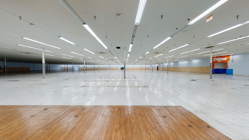 3656-3678 W Shaw Ave, Fresno, CA for lease - Matterport 3D Scan - Image 3 of 24