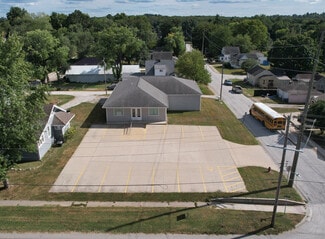 More details for 1110 School st, Hillsboro, IL - Flex for Sale