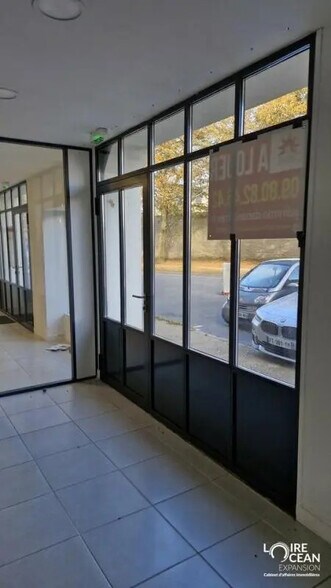 Office in Guérande for lease - Interior Photo - Image 3 of 6