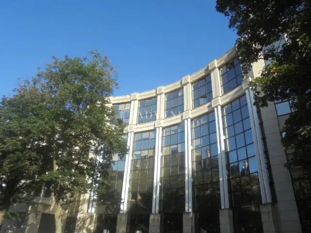 Office in Lille for lease - Building Photo - Image 2 of 8