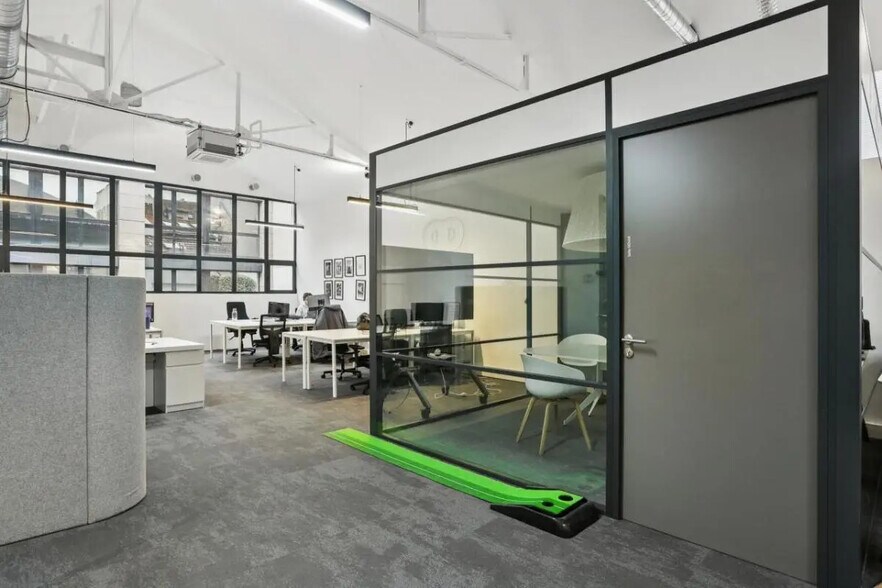 3 Rue Fernand Pelloutier, Boulogne-Billancourt for lease - Building Photo - Image 2 of 18