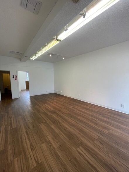 1800-1808 Wilcox Ave, Hollywood, CA for lease - Interior Photo - Image 1 of 7