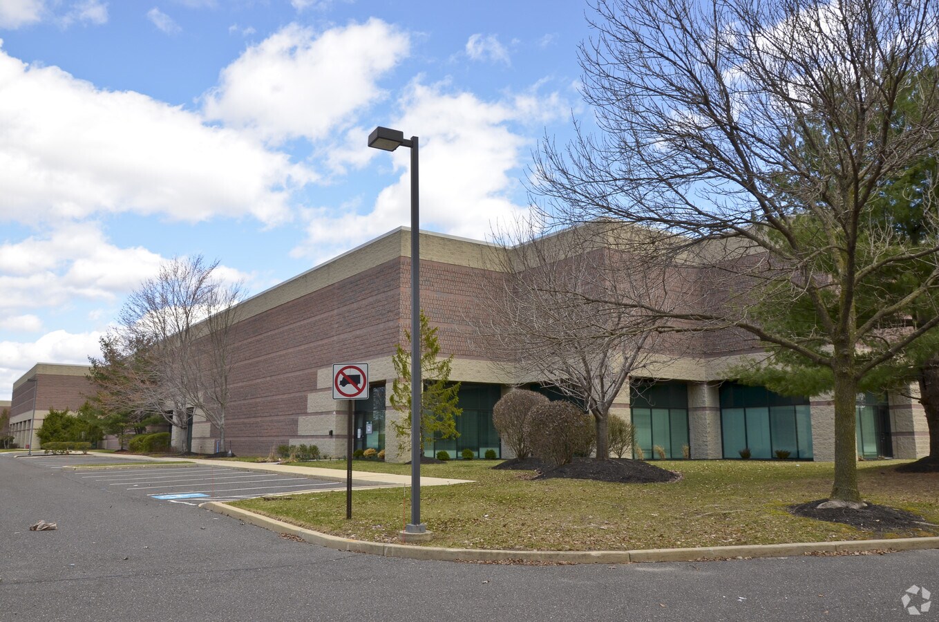 1240 Forest Pky, West Deptford, NJ 08066 Forest Park Bldg 18