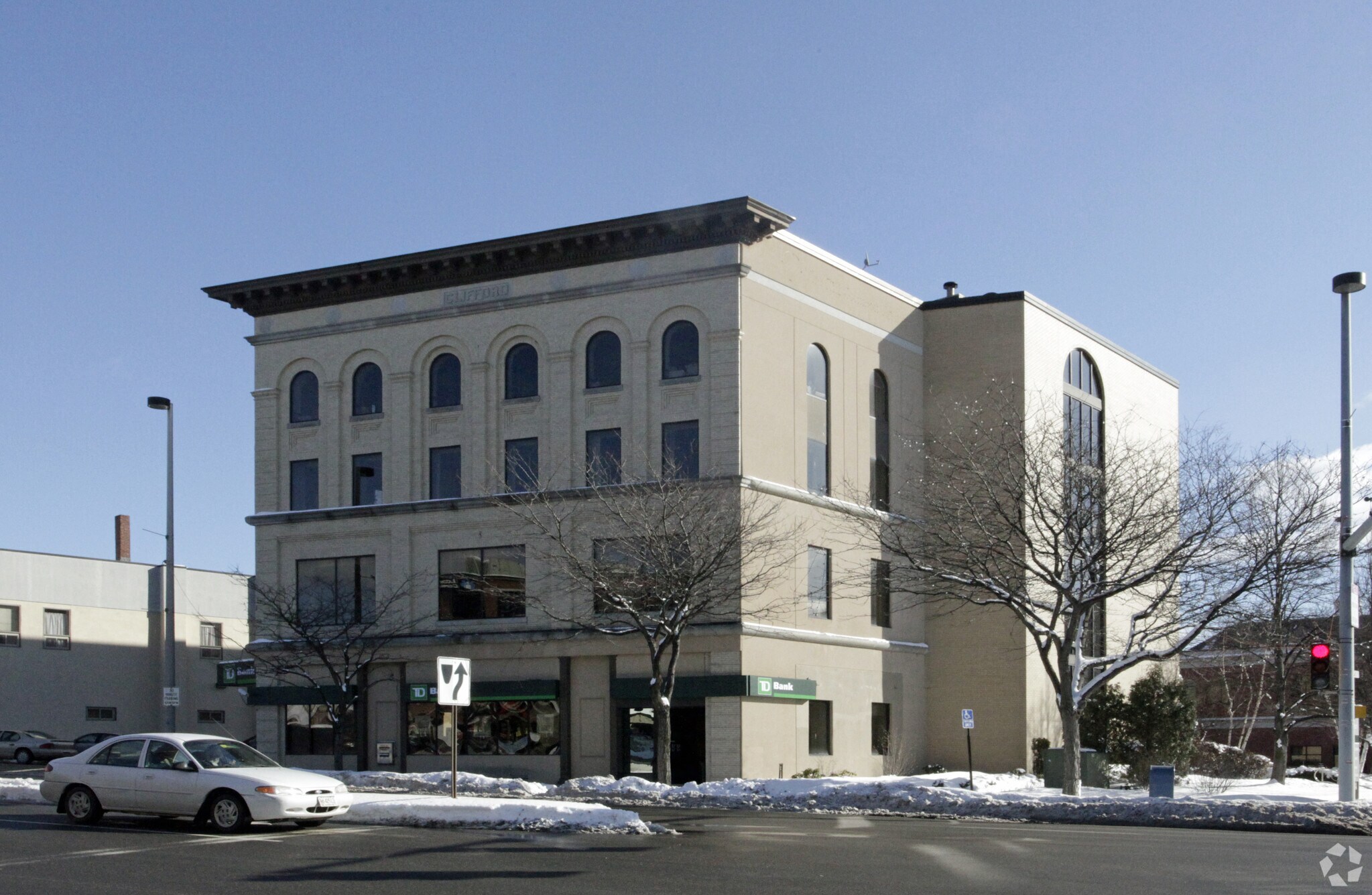 217 Main St, Lewiston, ME 04240 Office for Lease