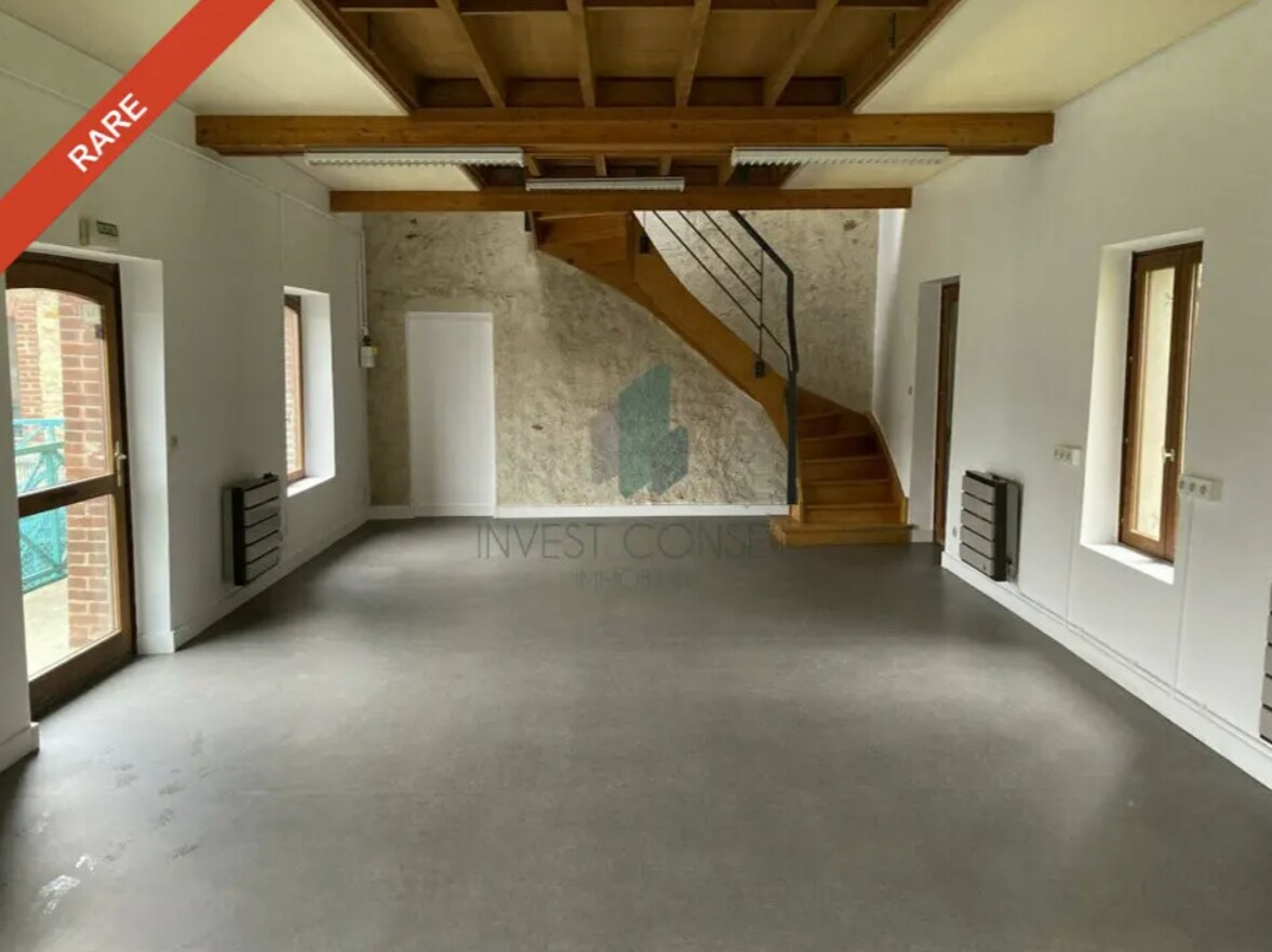 Office in Bouffémont for lease Interior Photo- Image 1 of 3