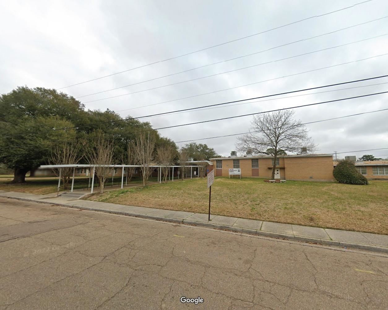 2350 Oakhurst Dr, Jackson, MS for sale Primary Photo- Image 1 of 3