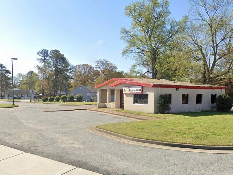 1304 Todds Ln, Hampton, VA for sale Primary Photo- Image 1 of 1