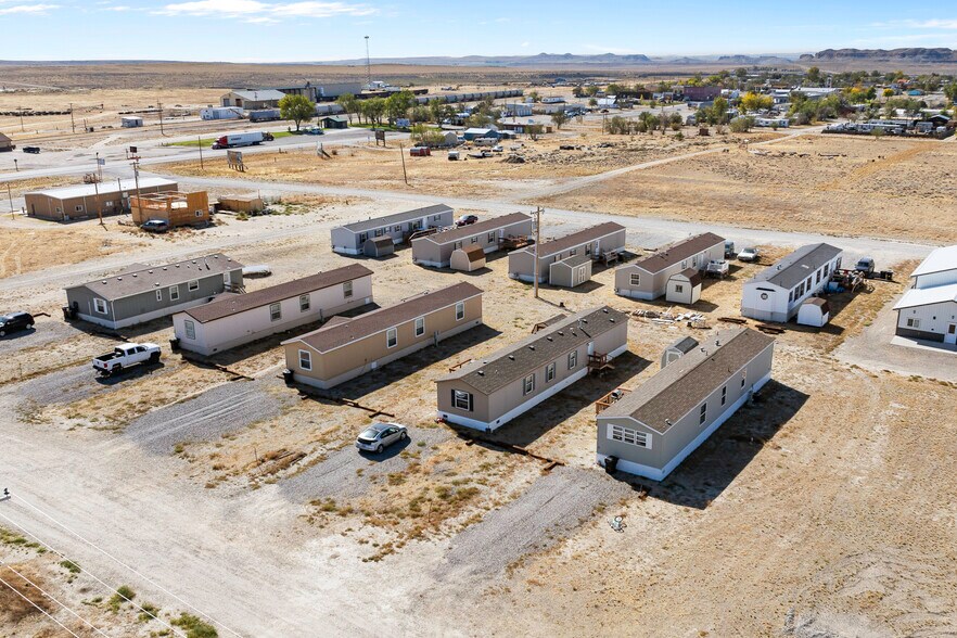 305 B St, Shoshoni, WY for sale - Primary Photo - Image 1 of 1