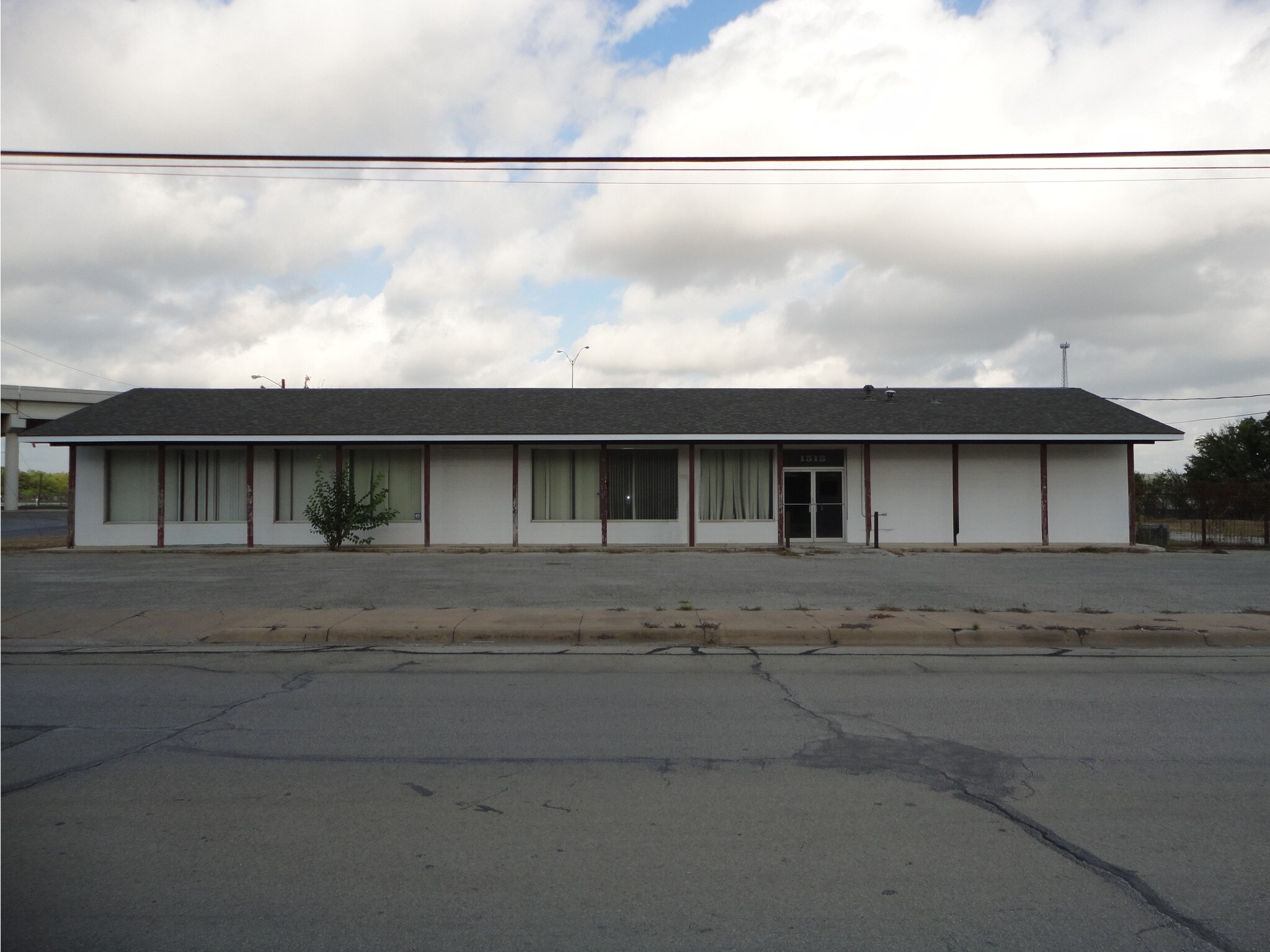 1515 Fisk Ave, Brownwood, TX for sale Building Photo- Image 1 of 1