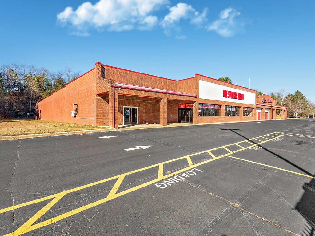 132 Cross Road Dr, Mills River, NC for sale Primary Photo- Image 1 of 1