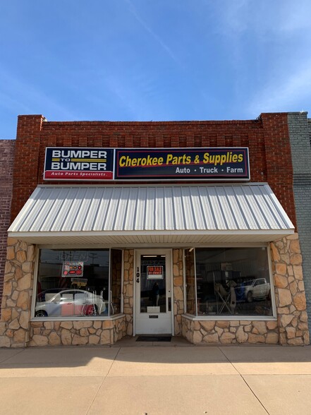 104 S Grand Ave, Cherokee, OK for sale - Primary Photo - Image 1 of 7