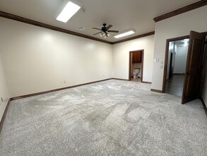 3027 Willowwood Rd, Edmond, OK for sale Building Photo- Image 2 of 3