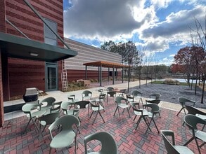 1800 W Oak Commons Ct, Marietta, GA for lease Building Photo- Image 2 of 11